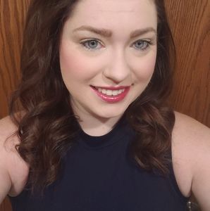 Meet your Posher, Lydia